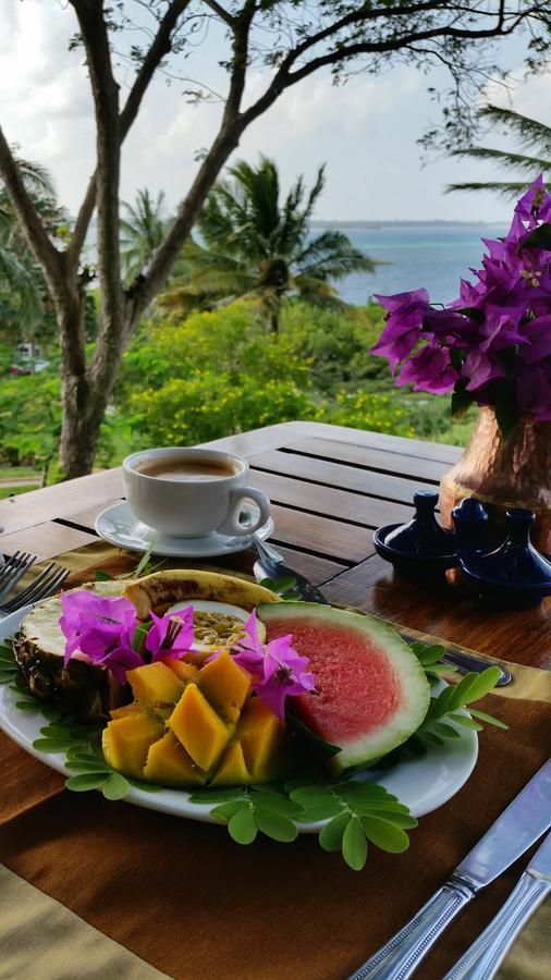 Kinasi Lodge Utende Luaran gambar