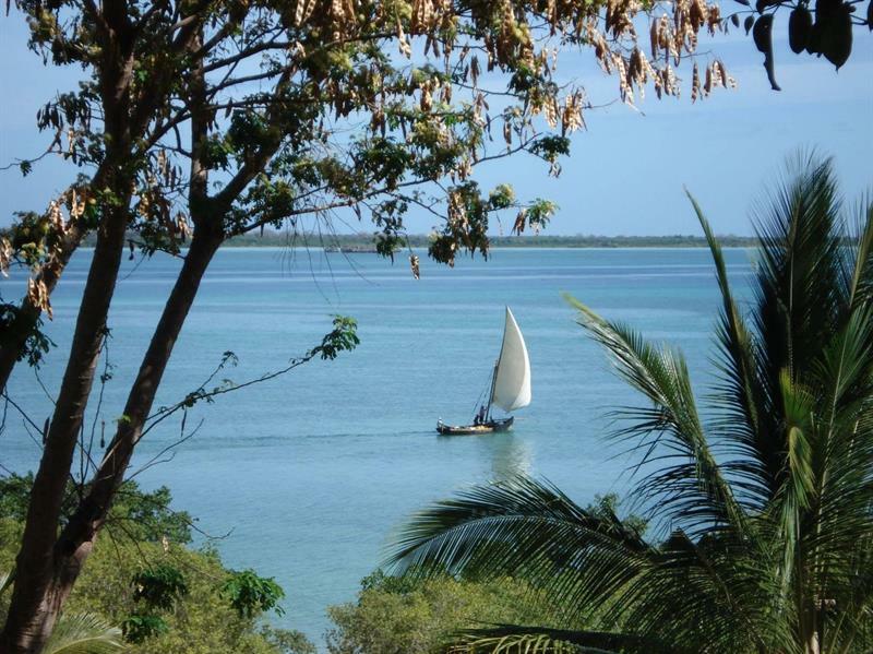 Kinasi Lodge Utende Luaran gambar