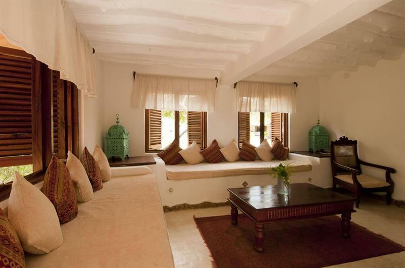 Kinasi Lodge Utende Luaran gambar